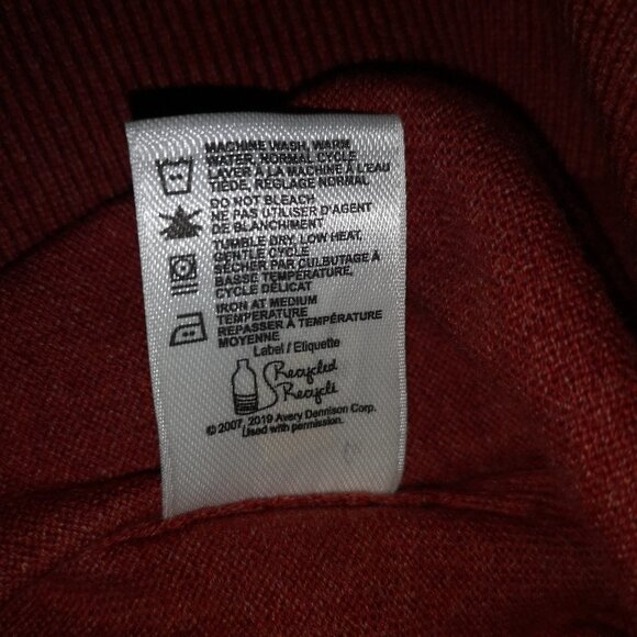 2 / $30.00 - NWT Denver Hayes Men's Size Medium V-neck Lightweight Sweater - Picture 6 of 7